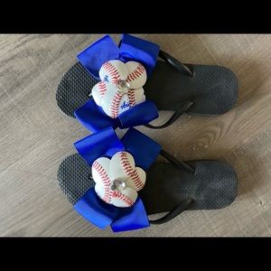 Custom-made Baseball Flower Flip-Flops